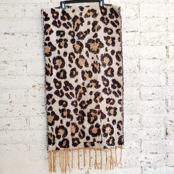 Steve Madden Accessories - Steve Madden Animal Print Chunky Fringe Scarf Over Sized Winter Fall Wrap O/S